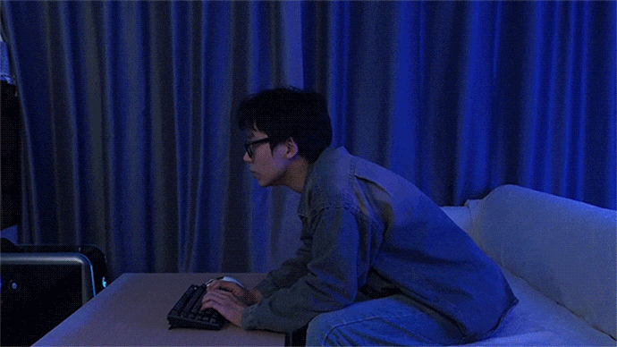 ソファに寝転びながら大画面操作&文字入力が楽々!ミニキーボード Winmaxle