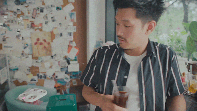 片手ジェスチャで簡単操作！ AI搭載・手のひらから飛ぶ、あなただけの飛行カメラ